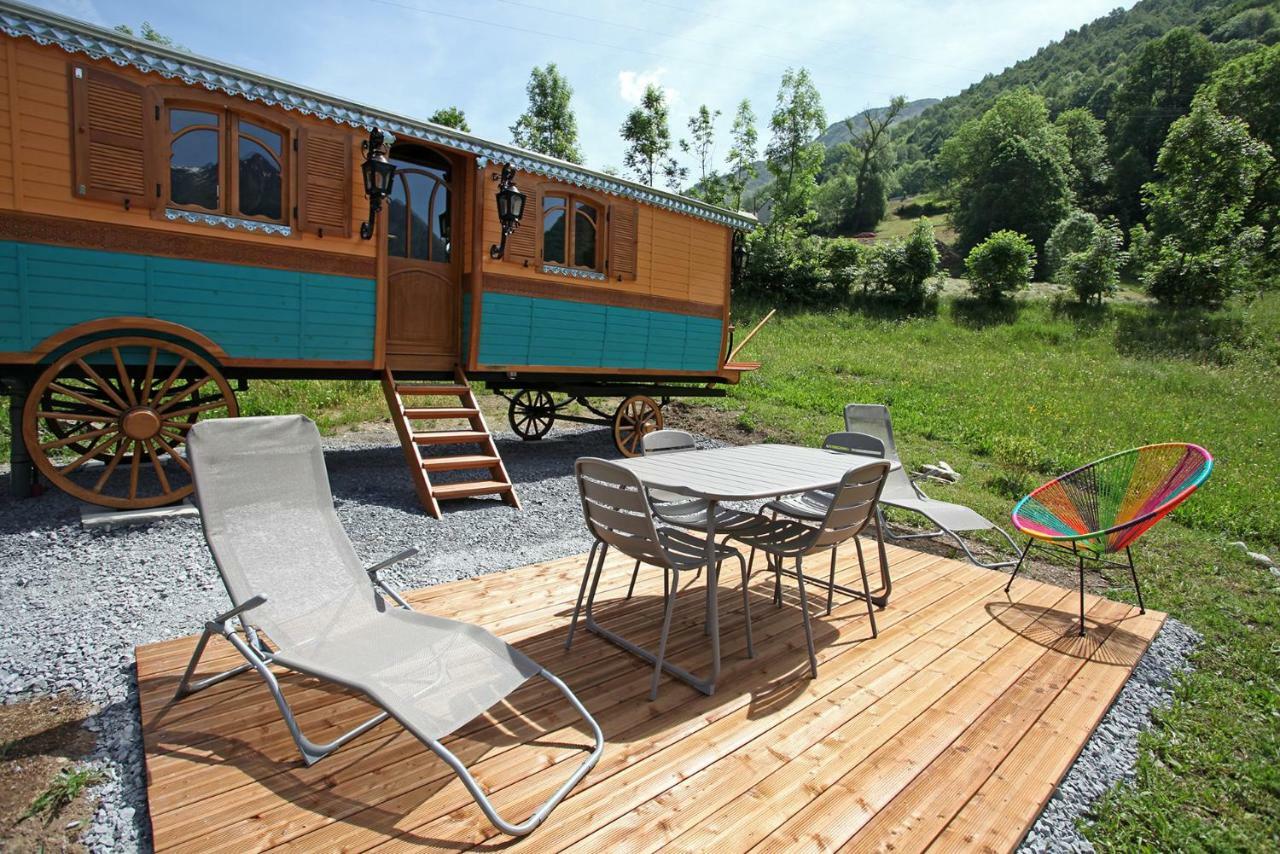 Roulottes Montagne Pyrenees Hotel Luz-Saint-Sauveur Exterior photo